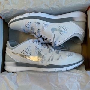 NIKE WMNS Free 5.0 TR Fit 5 Training Shoes